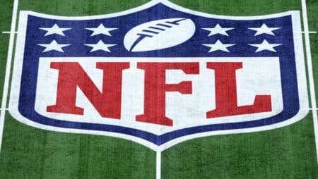 Daniels, Caleb, Nix, Maye e cia: o que esperar dos QBs em segundo ano na NFL?